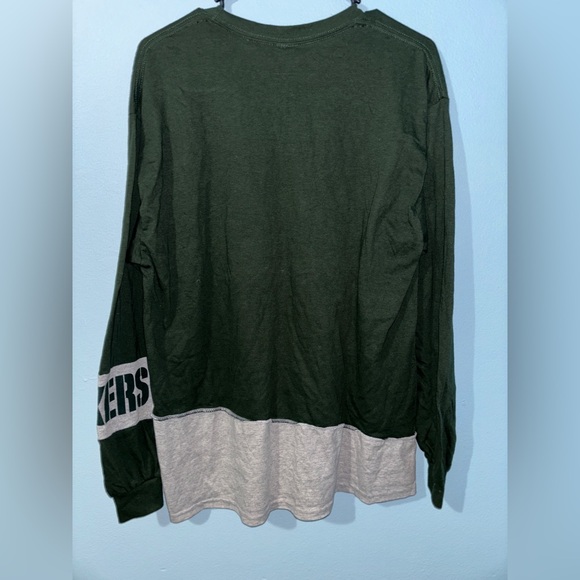 NFL packers new with tags, long sleeve - Picture 4 of 4